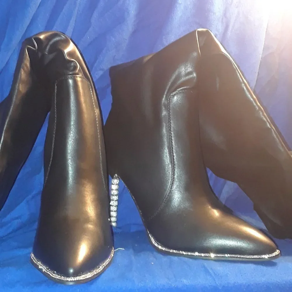 AZALEA WANG UP ALL NIGHT  STILETTO BOOT IN BLACK ( BRAND NEW !!!!!!!!! )